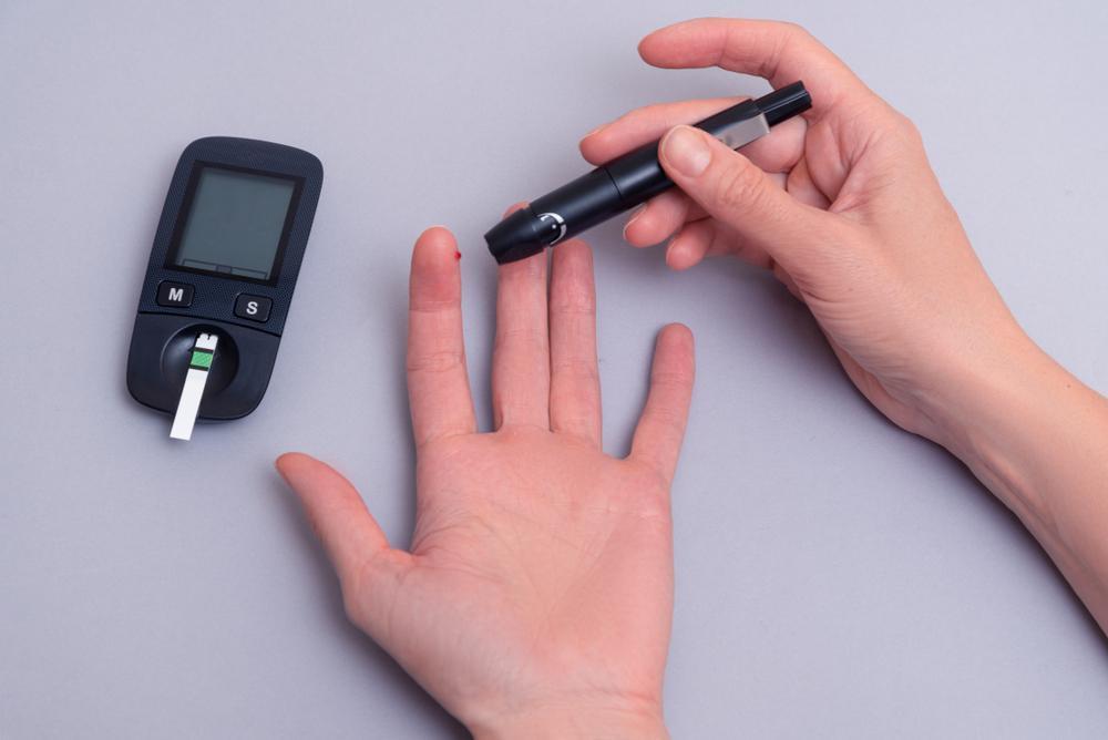 how-to-use-a-glucometer-for-blood-sugar-monitoring
